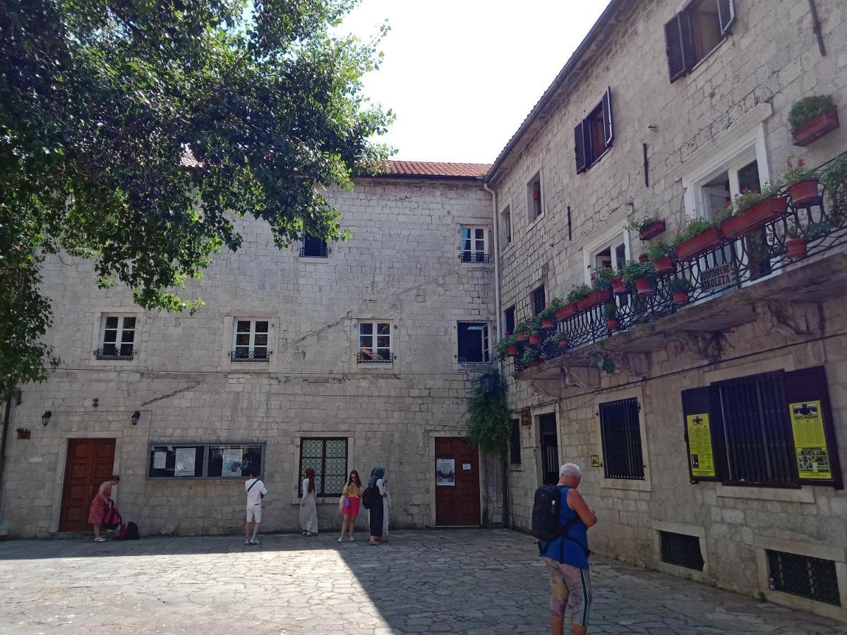 Appartamento Centar Starog Grada Cattaro Esterno foto